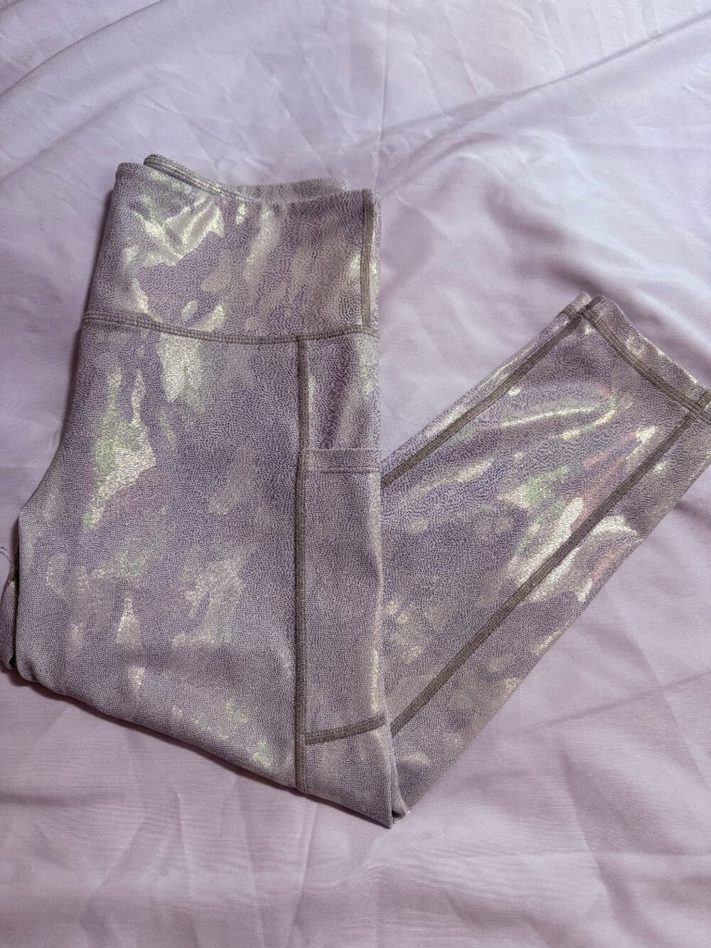 Zyia Active Silver Camo Metallic Pocket Light n Tight Hi-Rise Capri Size 6-8